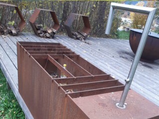 Becken Corten